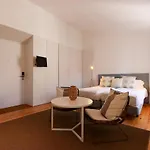 Combro By Homing Apartman