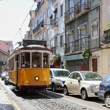 Combro By Homing Apartment