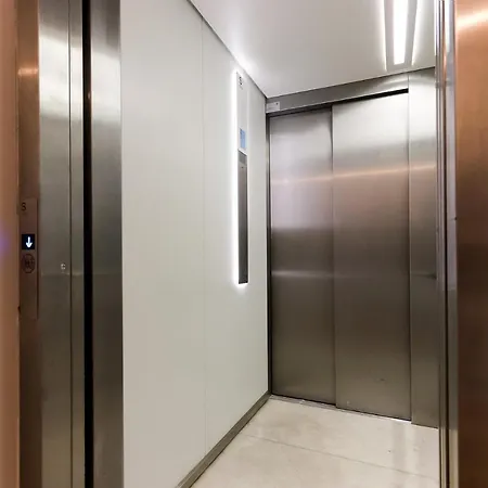 Apartment Combro By Homing *