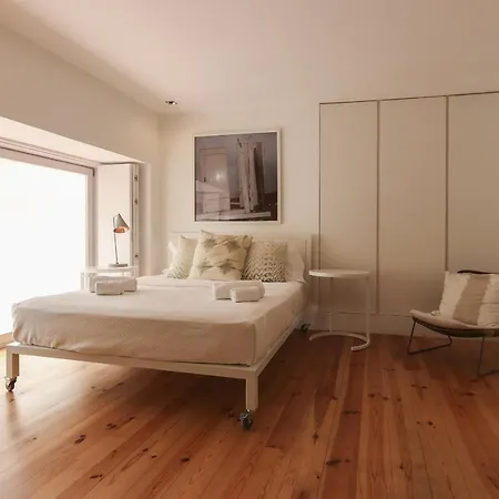 Combro By Homing Lissabon